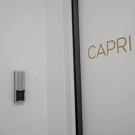 Capri Апартаменты *